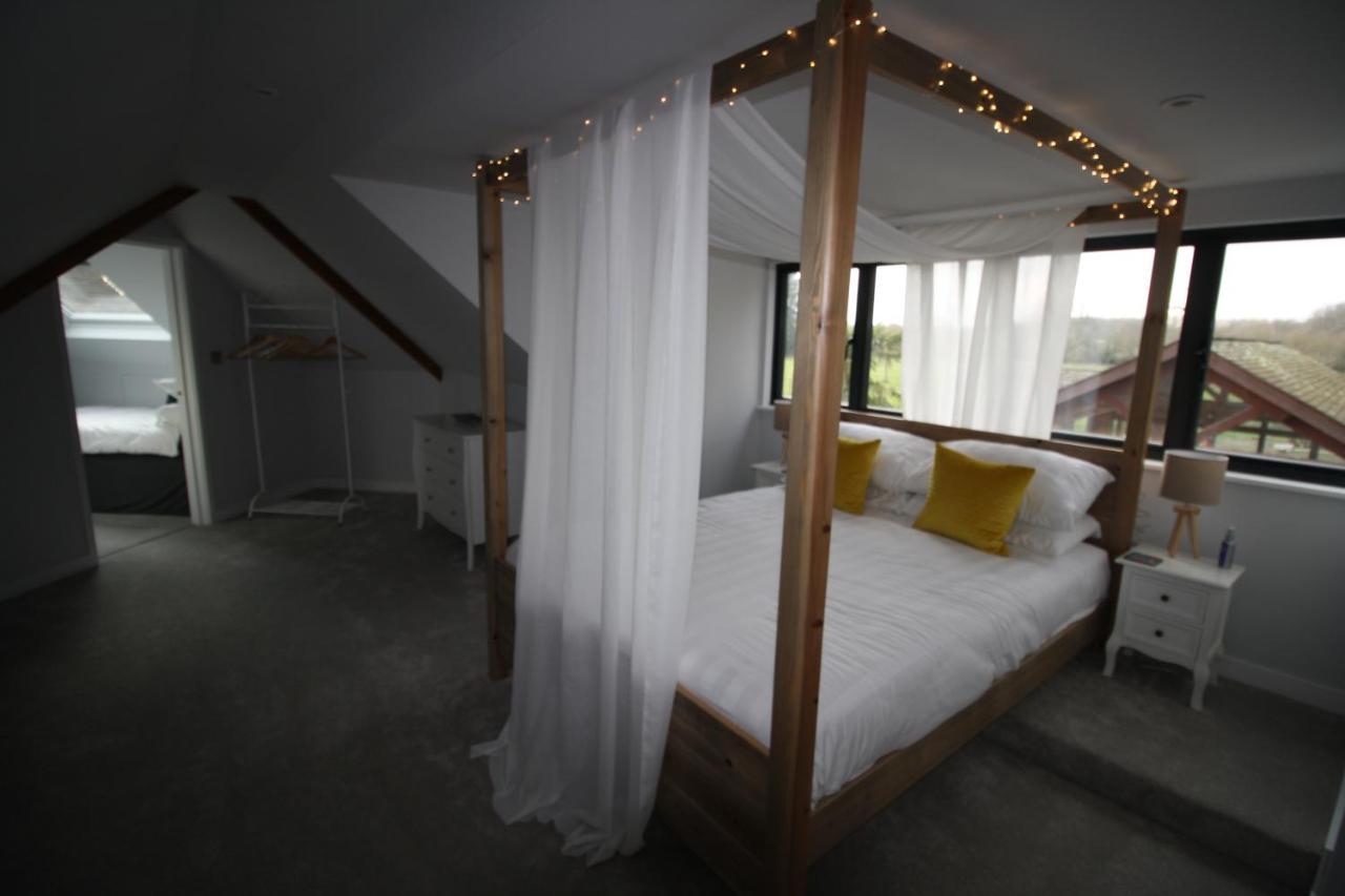 Ryefield Cottage - Luxurious Self-Catered Holiday Cottage With A Log Burner 奇切斯特 外观 照片