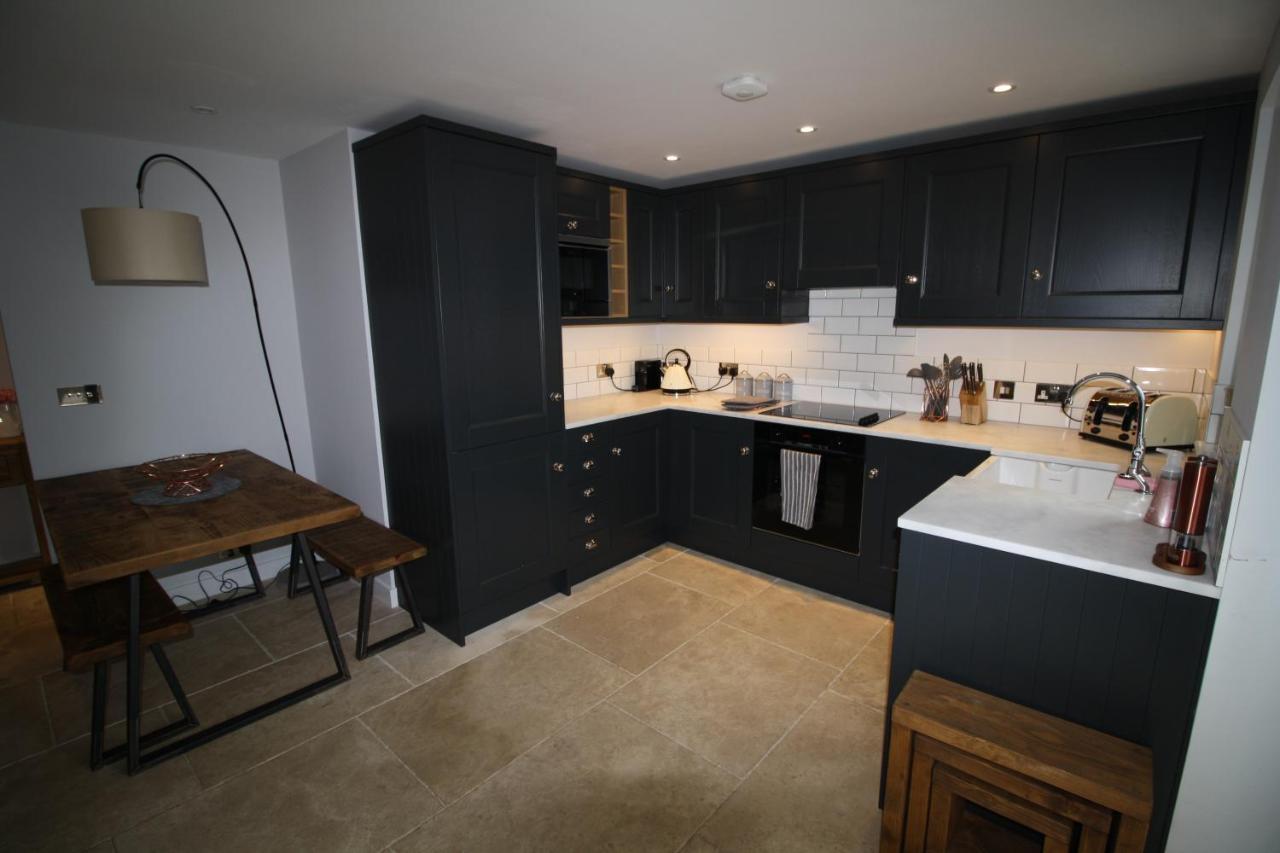 Ryefield Cottage - Luxurious Self-Catered Holiday Cottage With A Log Burner 奇切斯特 外观 照片
