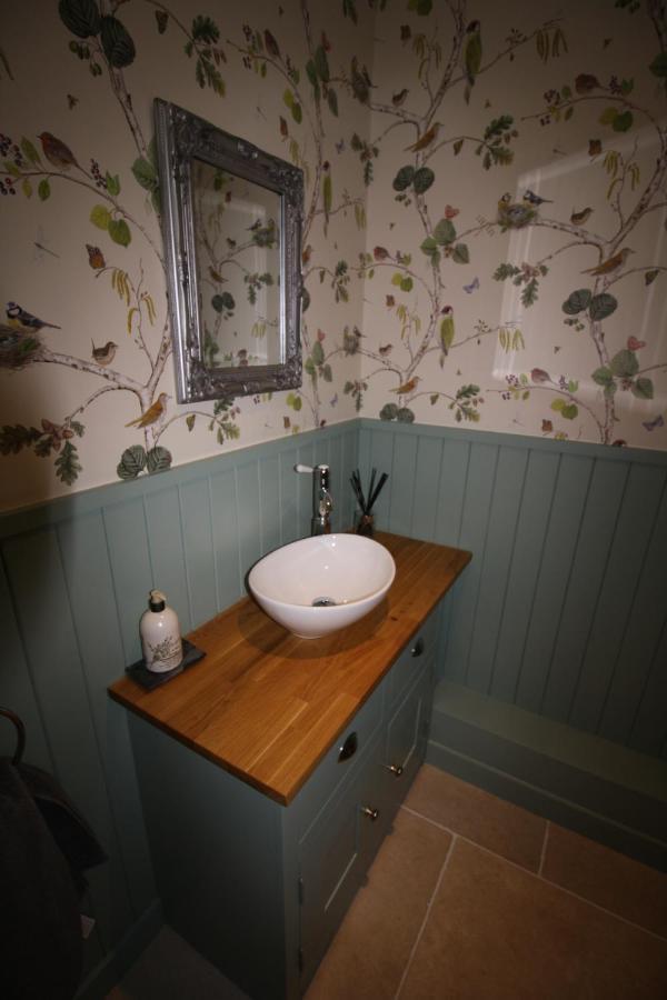 Ryefield Cottage - Luxurious Self-Catered Holiday Cottage With A Log Burner 奇切斯特 外观 照片